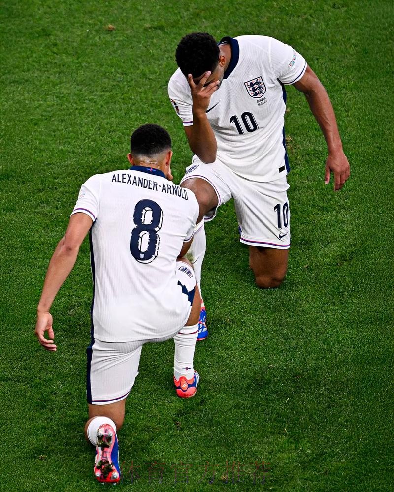 皇马提供阿诺德4年合同+签字费 红军称球员留队 皇马提供阿诺德4年合同+签字费 红军称球员留队